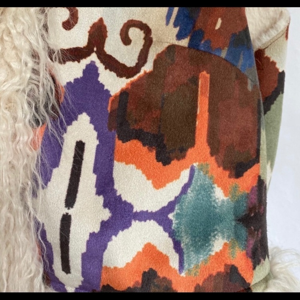 Donna Slayers’ Aztec Print Faux Suede Vest - Picture 5 of 11
